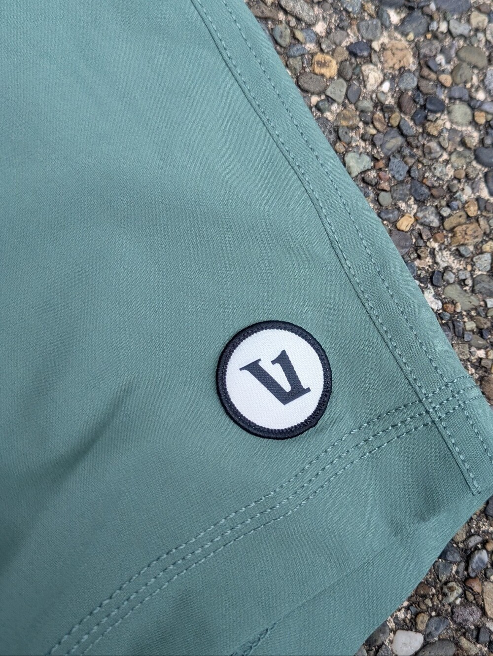 Vuori Green Kore Short Lined 7" - Picture 4 of 6
